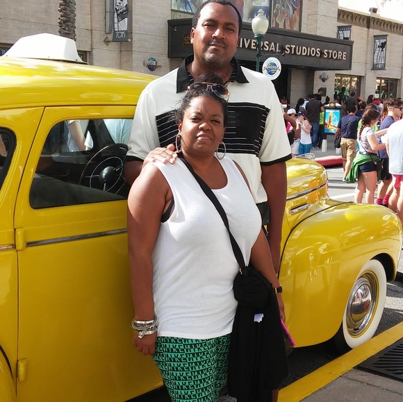 Meet your Posher, Deonjala and Brian - Picture 2 of 6